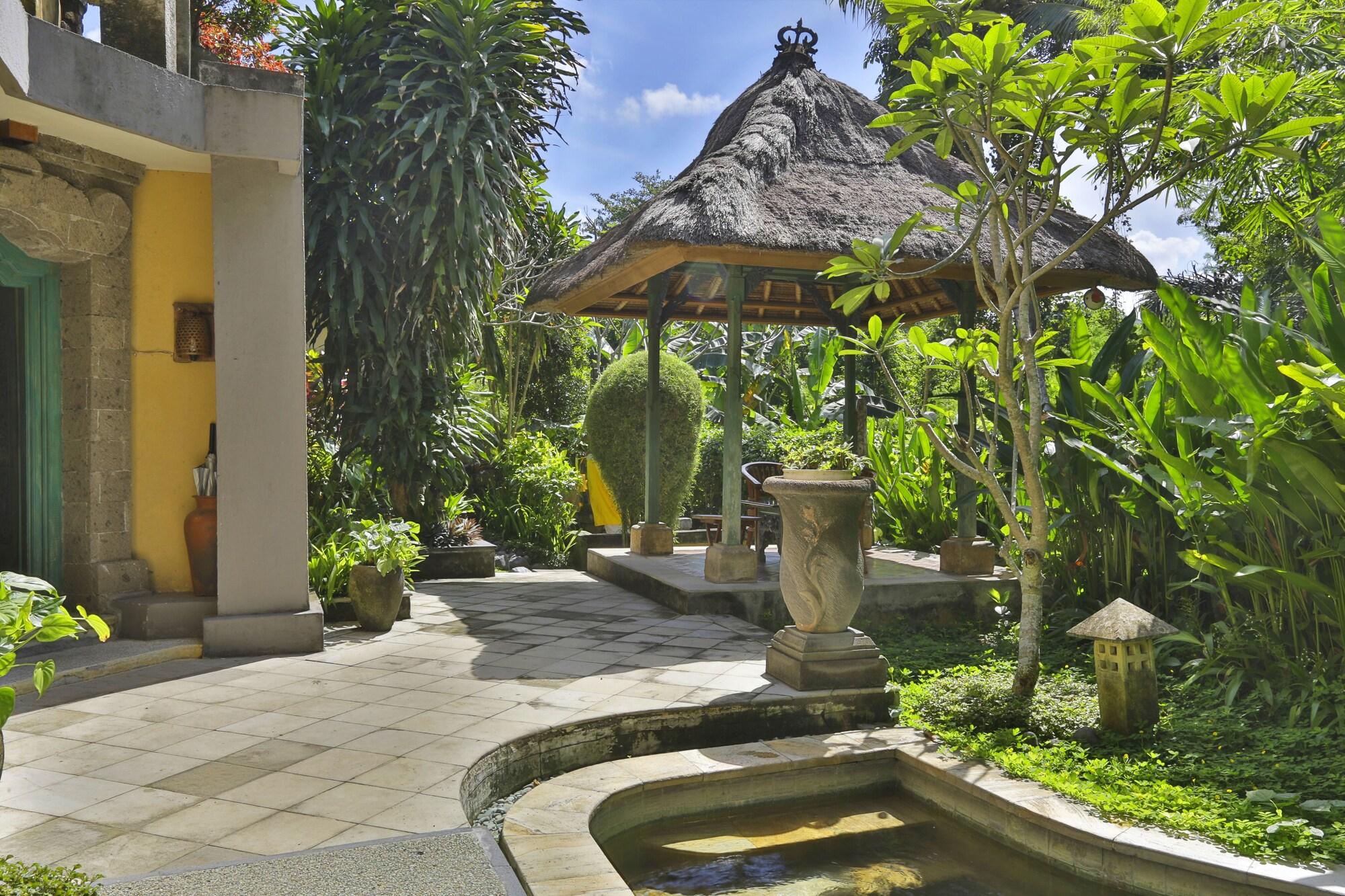 Alam Puri Art Museum Resort & Spa Denpasar Esterno foto