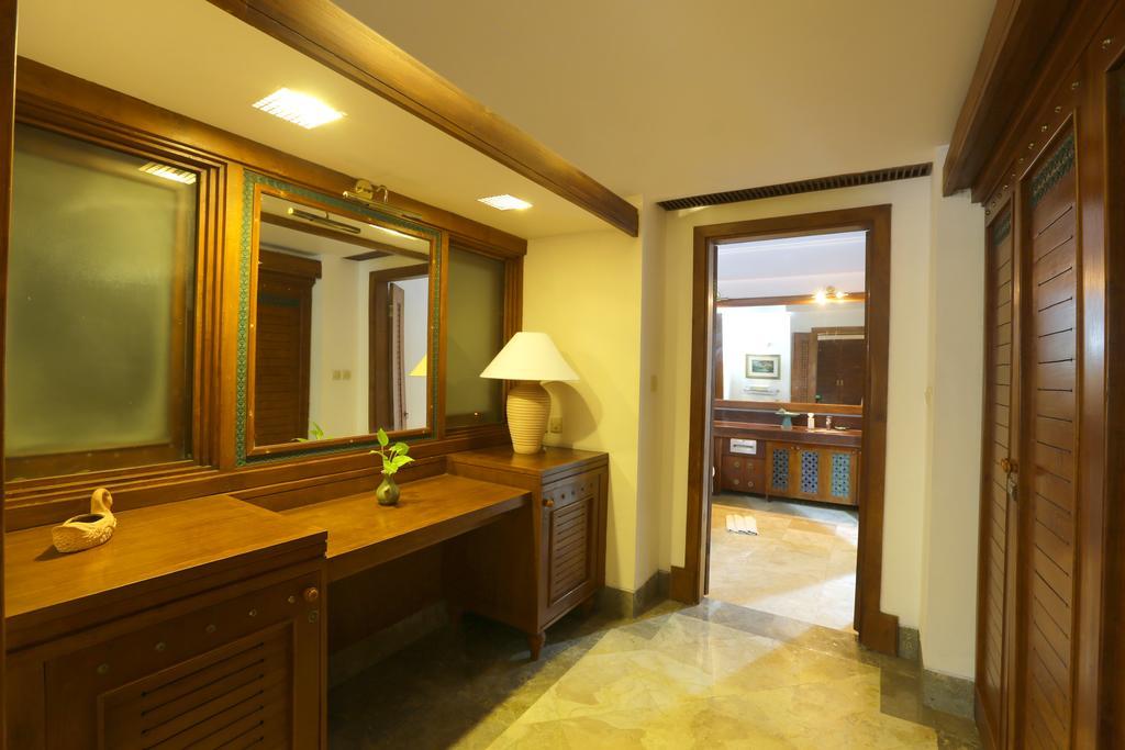 Alam Puri Art Museum Resort & Spa Denpasar Esterno foto