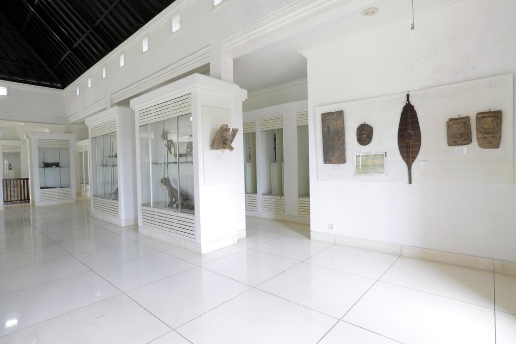 Alam Puri Art Museum Resort & Spa Denpasar Esterno foto
